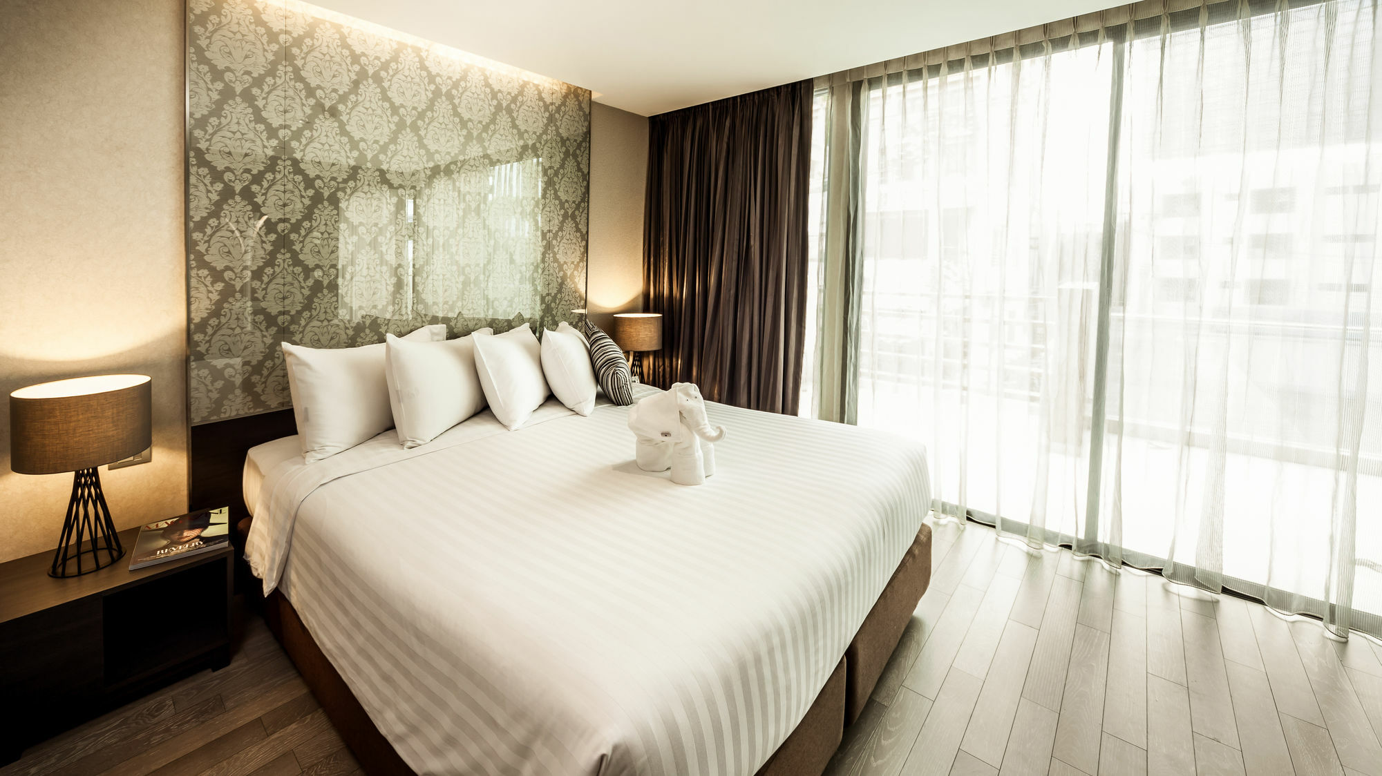 Arcadia Residence Ploenchit By Compass Hospitality Bangkok Zewnętrze zdjęcie