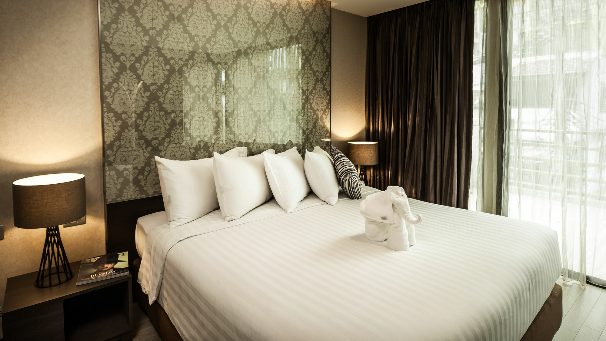Arcadia Residence Ploenchit By Compass Hospitality Bangkok Zewnętrze zdjęcie