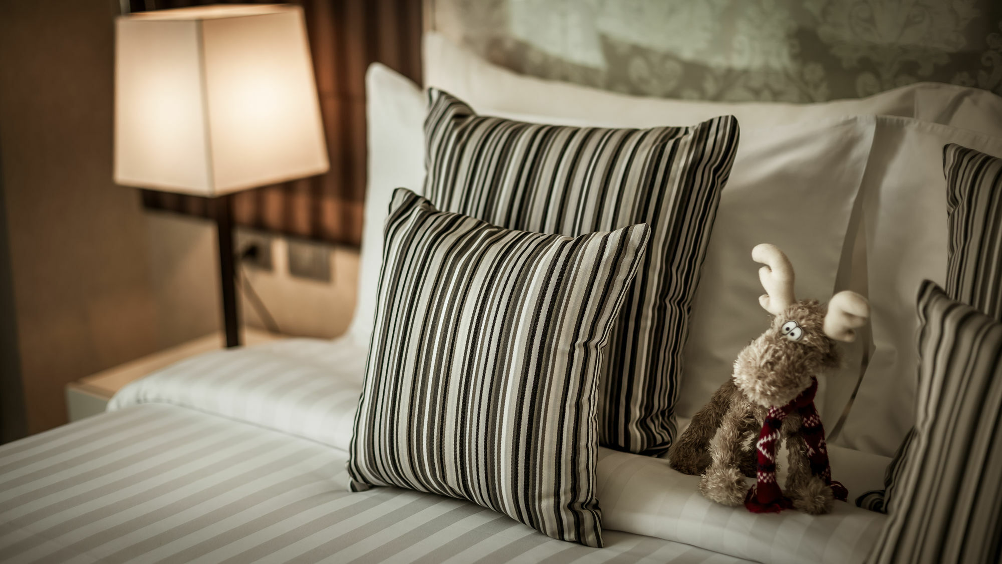 Arcadia Residence Ploenchit By Compass Hospitality Bangkok Zewnętrze zdjęcie