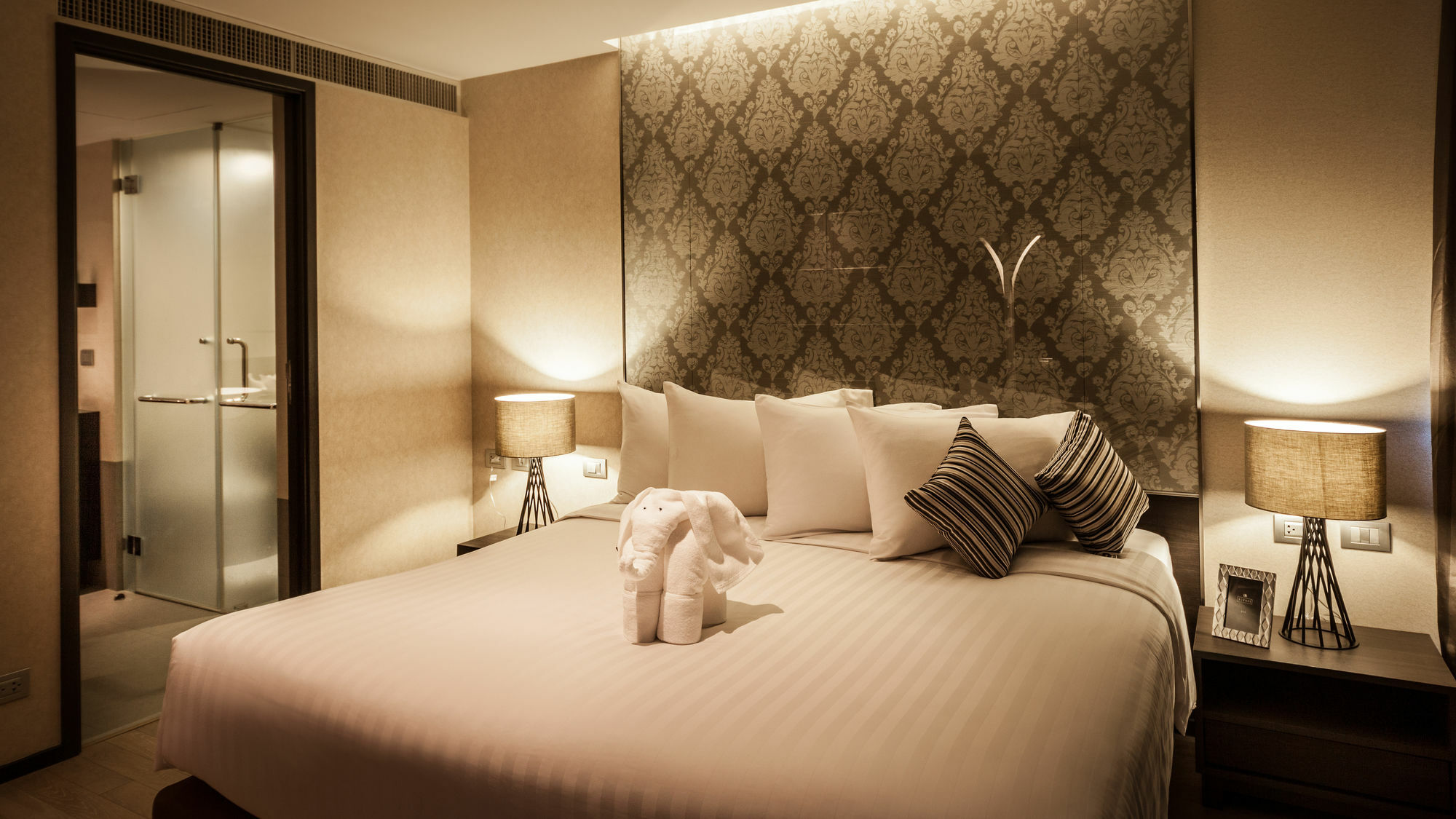 Arcadia Residence Ploenchit By Compass Hospitality Bangkok Zewnętrze zdjęcie