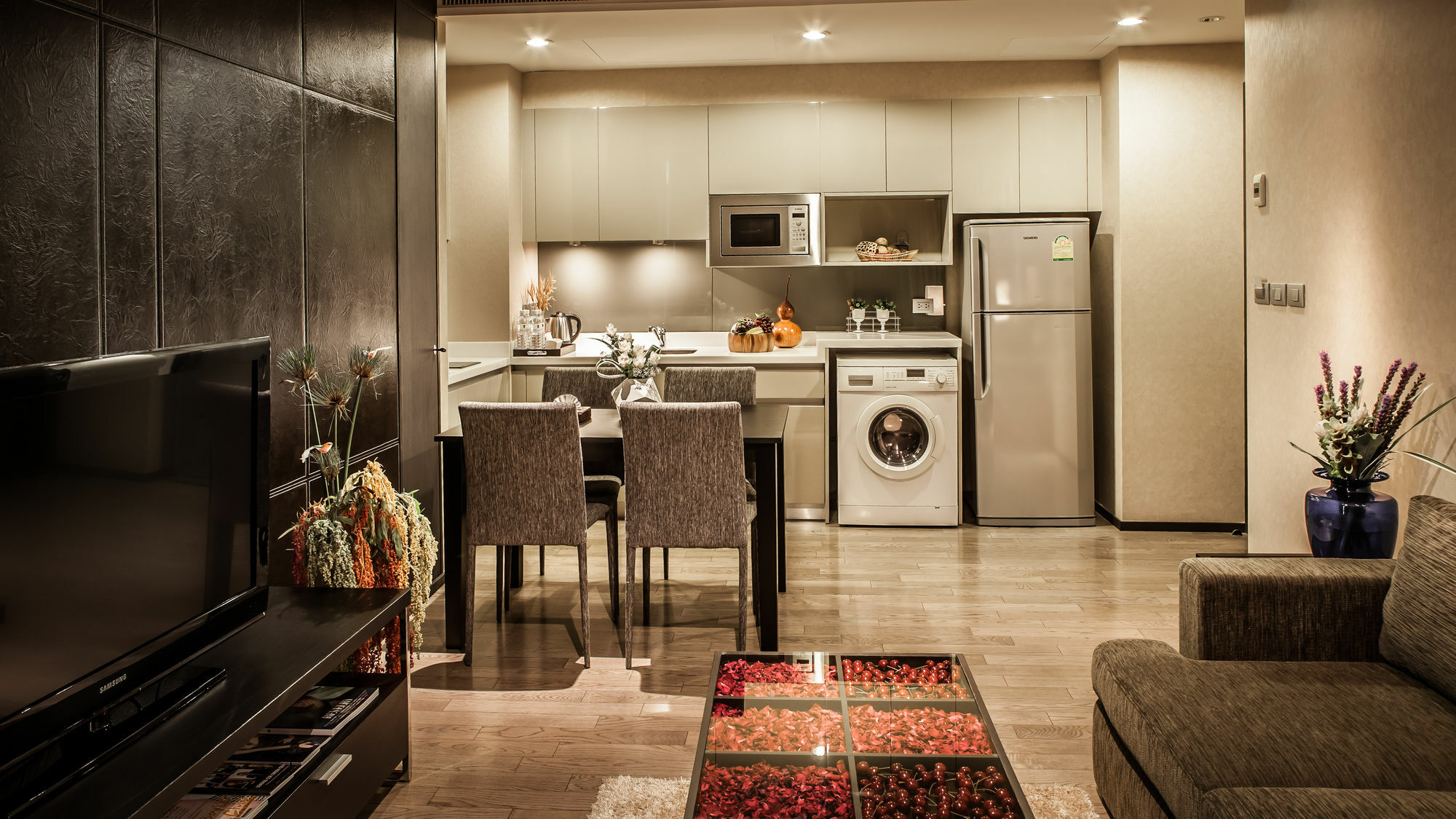 Arcadia Residence Ploenchit By Compass Hospitality Bangkok Zewnętrze zdjęcie