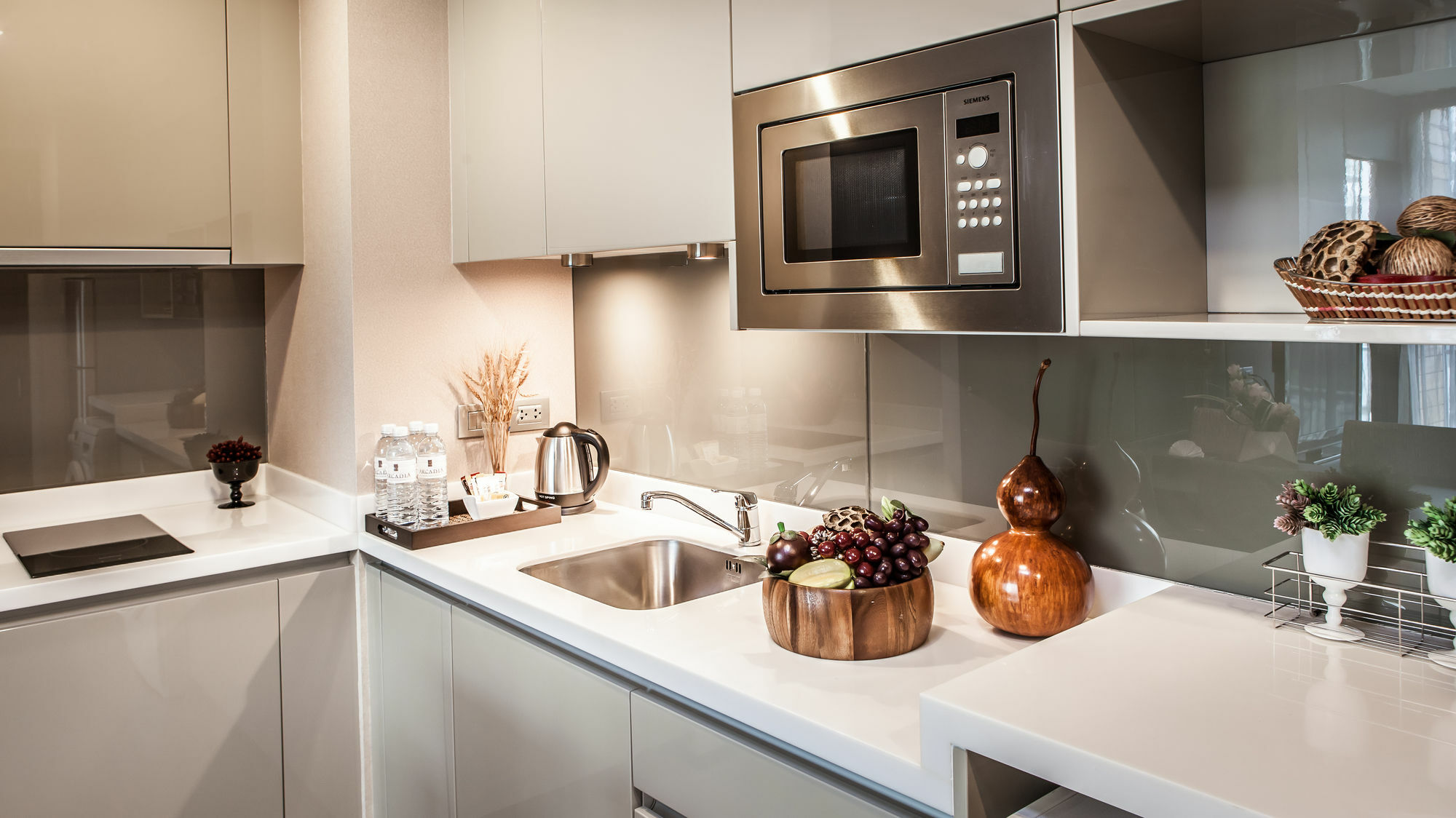 Arcadia Residence Ploenchit By Compass Hospitality Bangkok Zewnętrze zdjęcie
