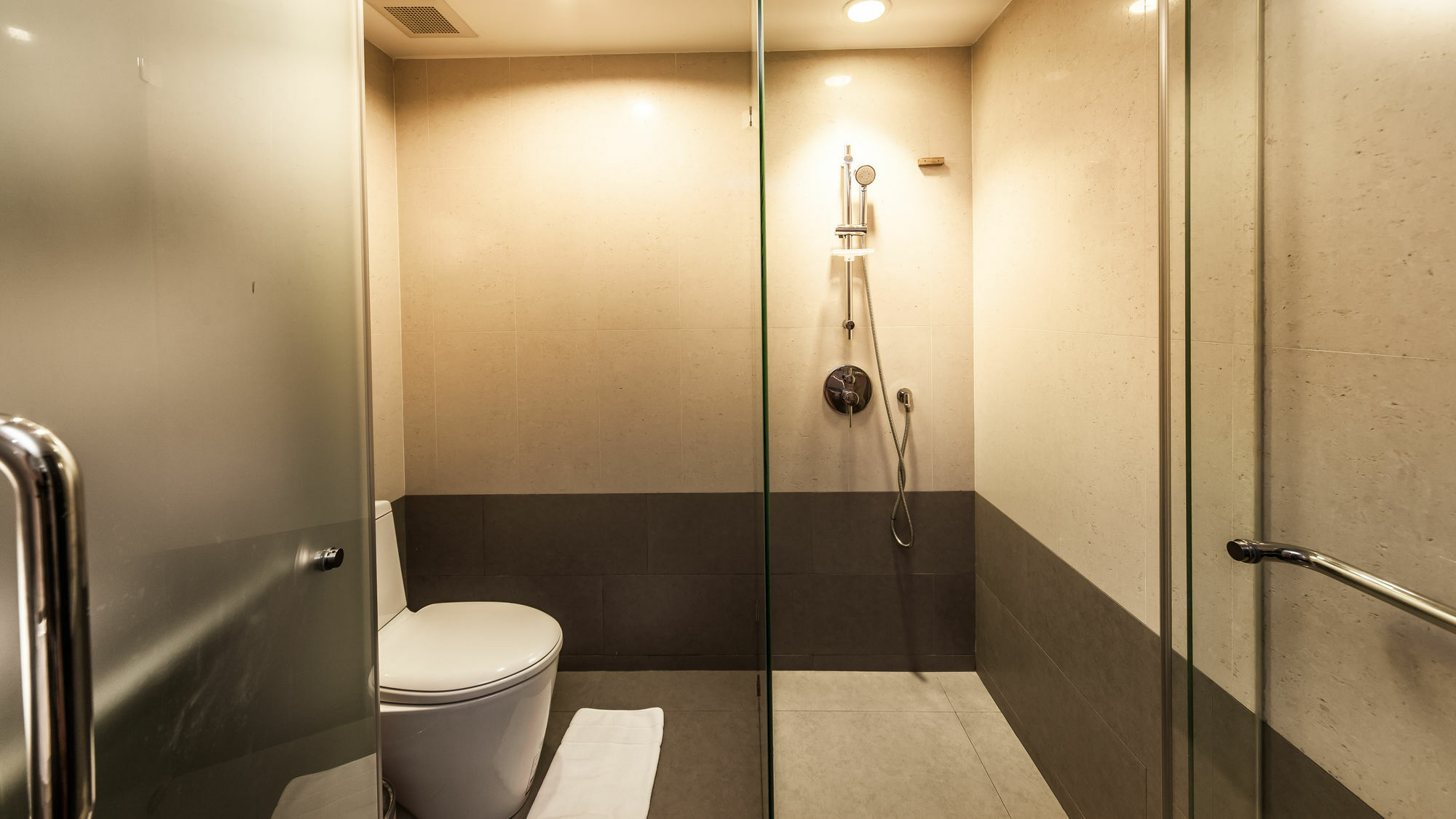 Arcadia Residence Ploenchit By Compass Hospitality Bangkok Zewnętrze zdjęcie